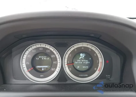 2013 Volvo Xc60 3.2 Premier z USA, uszkodzony, nr VIN YV4952DZ1D2454441